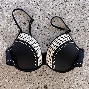 Victoria’s Secret Bikini top - 32 D
